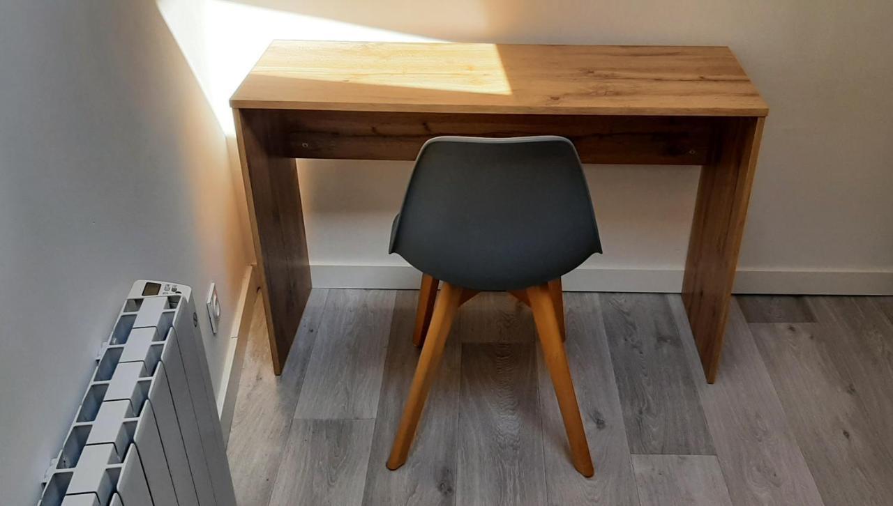 Appartement Netflix Centre De Vienne Pres De Lyon ภายนอก รูปภาพ